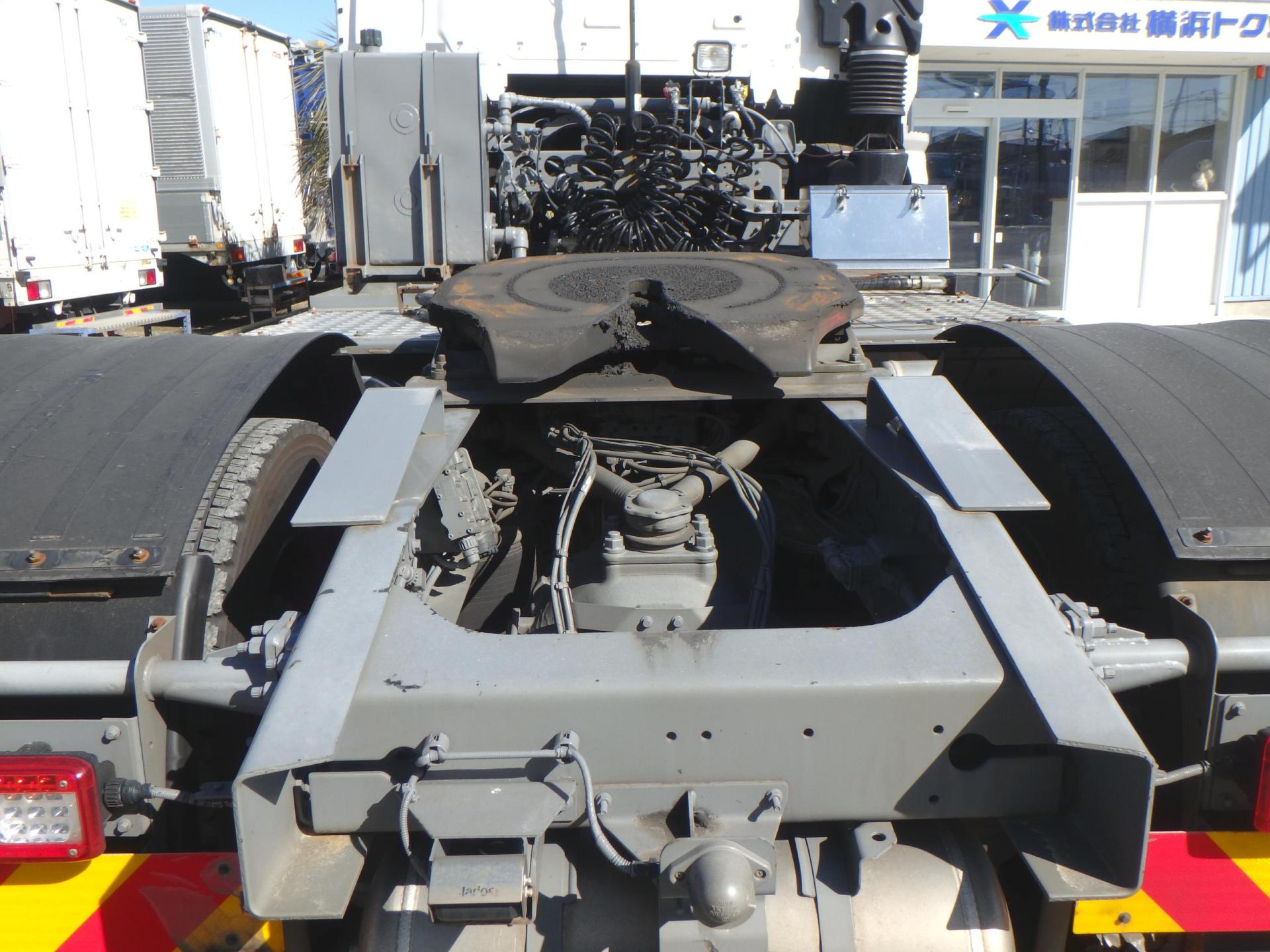 UD11.5tトラクタ／ローリー用ポンプ付きMT